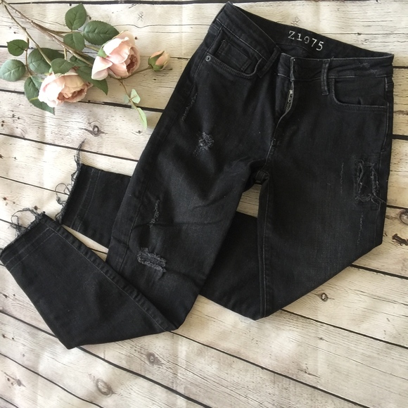 ZARA Raw Hem Black Distressed Jeans - Picture 2 of 7